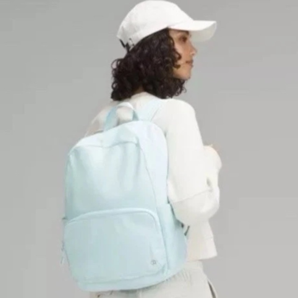 Lululemon Everywhere Backpack 22L Ideal Mint HTF